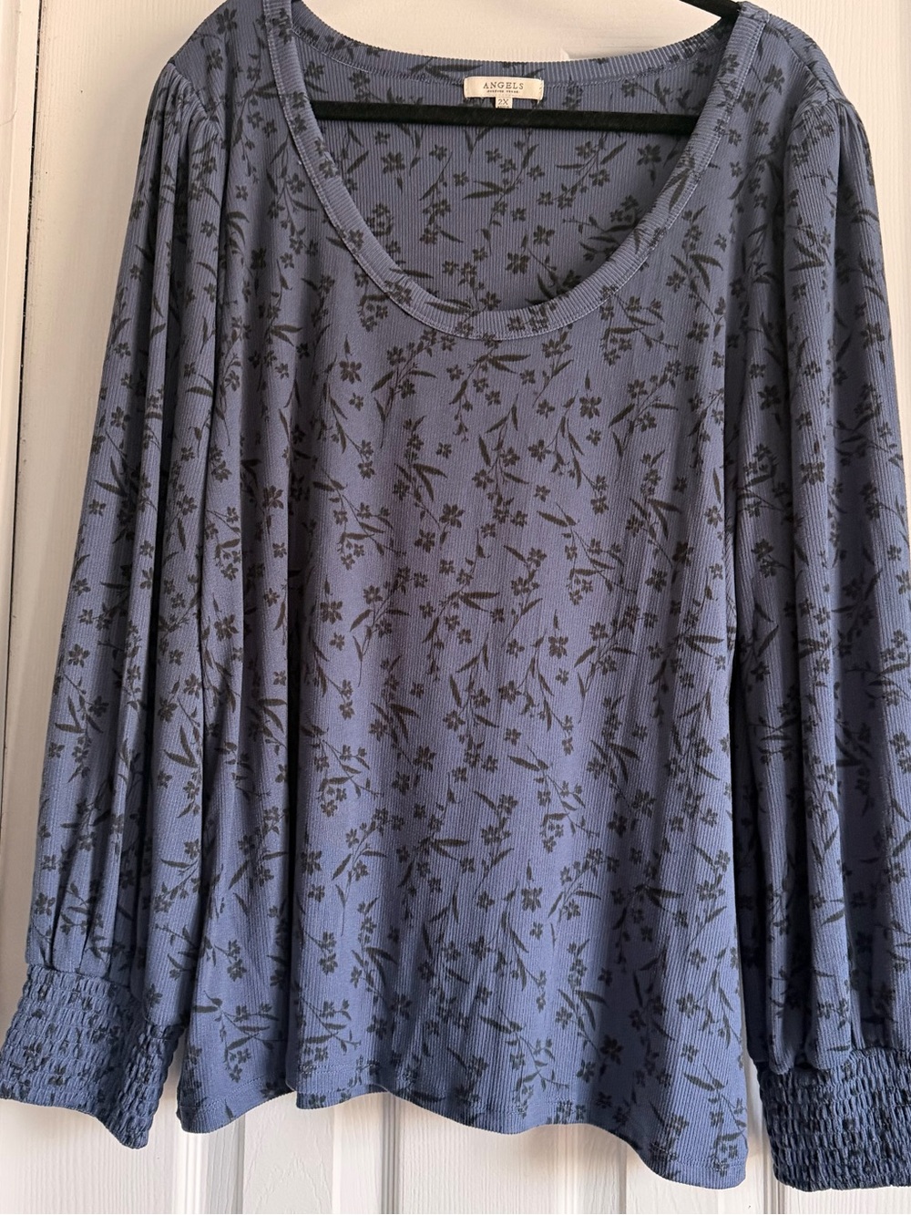 NWT Angels Forever Young Floral Ribbed Scoop Neck Top Smocked Sleeve Plus 2X